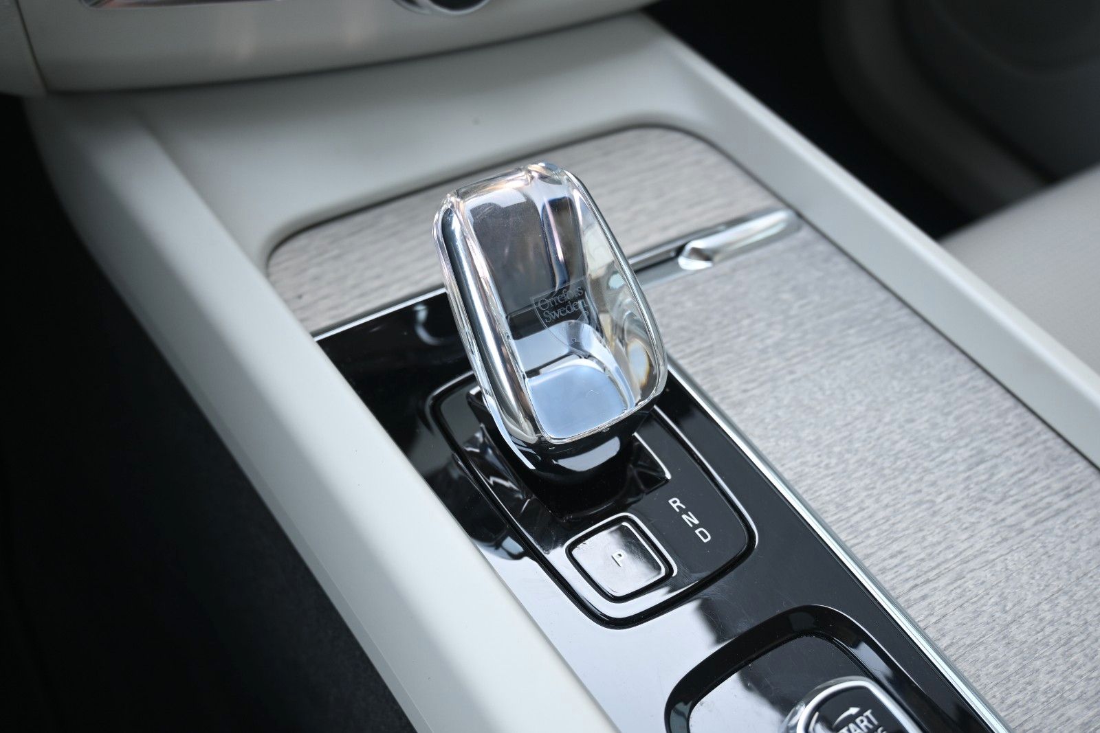 Fahrzeugabbildung Volvo XC60 T8 AWD Inscription Recharge Plug-In Hybrid