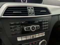 MERCEDES-BENZ C 220 T CDI / DESIGNO / HARMAN KARDON/ AUTOM./ MERCEDES-BENZ C 220 T CDI / DESIGNO / HARMAN KARDON/ AUTOM./