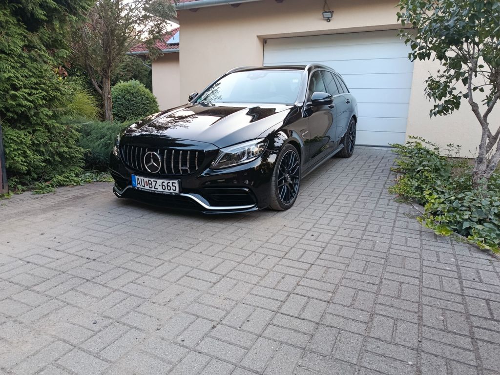 Image of Mercedes-Benz C 63 AMG