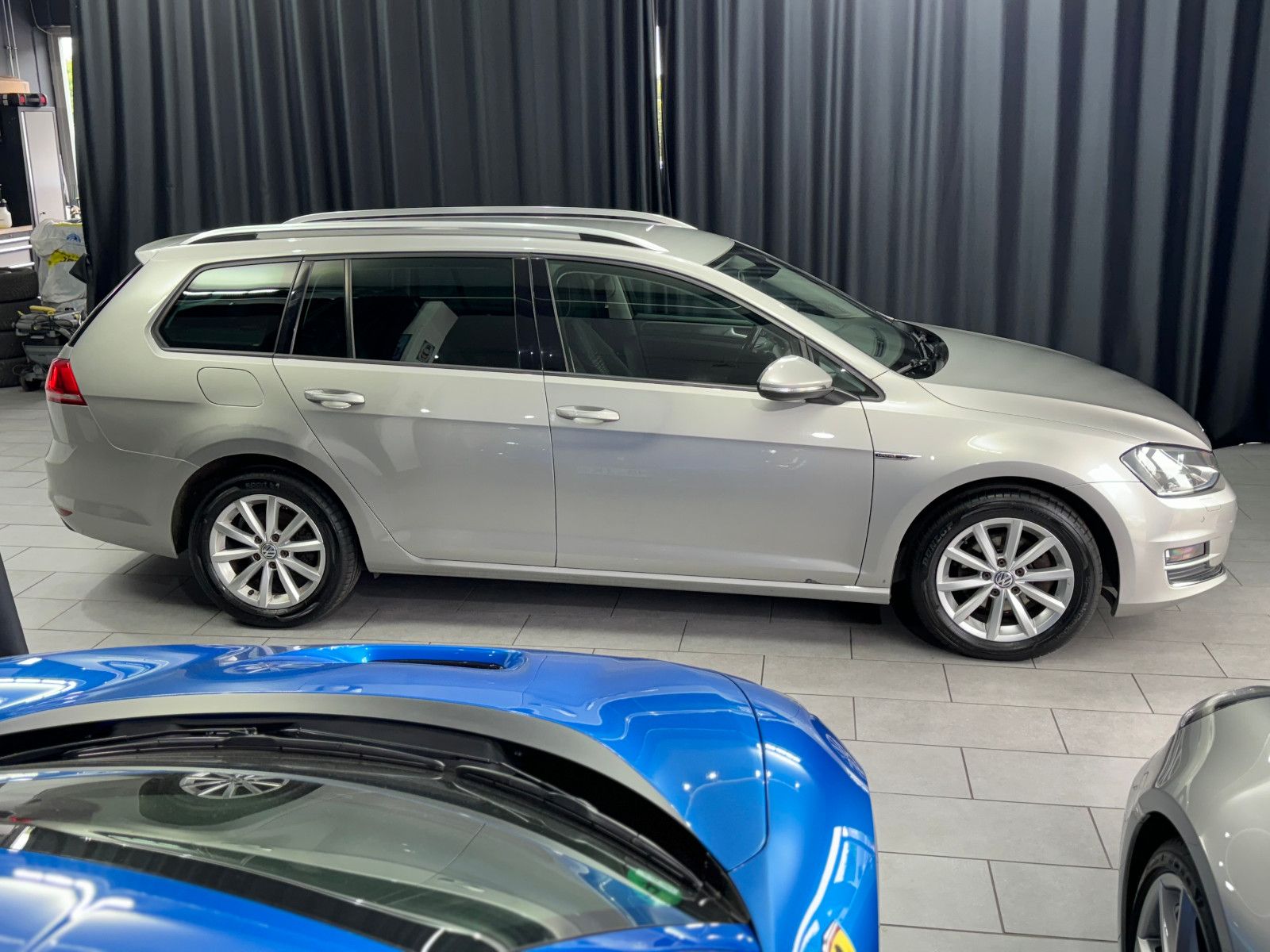 Fahrzeugabbildung Volkswagen Golf VII 2.0 TDI Variant Lounge BMT*TÜV 05/25*