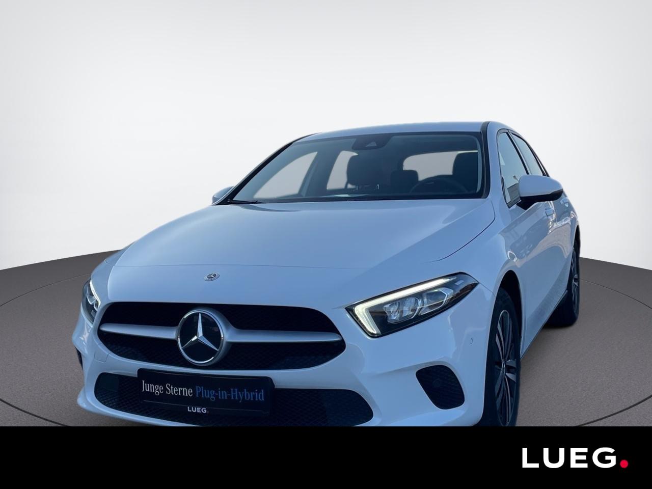 Mercedes-Benz A 250 e LED+NAVI+VERKEHRSZEICHENERKENNUNG+SHZ+LM