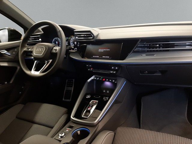 Fahrzeugabbildung Audi A3 Sportback S line 40TFSIe AHK StdHz eleHeck