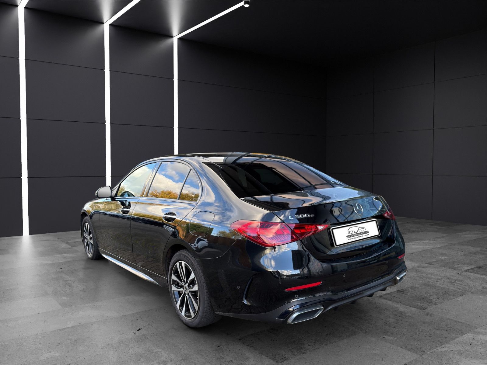 Fahrzeugabbildung Mercedes-Benz C 300 e*AMG-Line*Night-Paket*Pano*Ambiente*360°