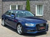 Audi A4 2.0 Ambiente quattro/XENON/SHZ/PDC/SWR/1.Hand