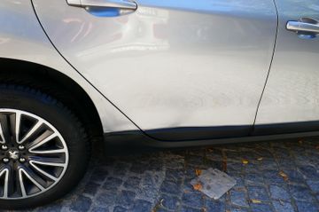 Fahrzeugabbildung Peugeot 2008 Active #Zahnriemen bei 78Tkm erneuert.
