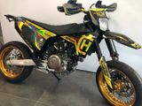 Husqvarna 701 SUPERMOTO  "Black Stinger" - HUSQVARNA NEU