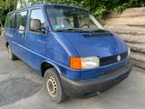 Volkswagen T4 2.5 TDI Langer Radstand AHK 9-Sitze - gebrauchte VW T4 Caravelle aus dem Jahr 2000