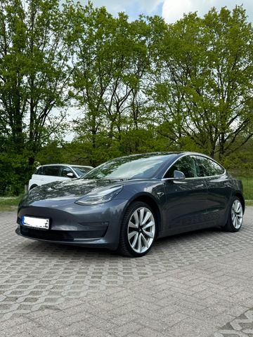 TESLA Model 3 Long Range - Beschleunigungsboost