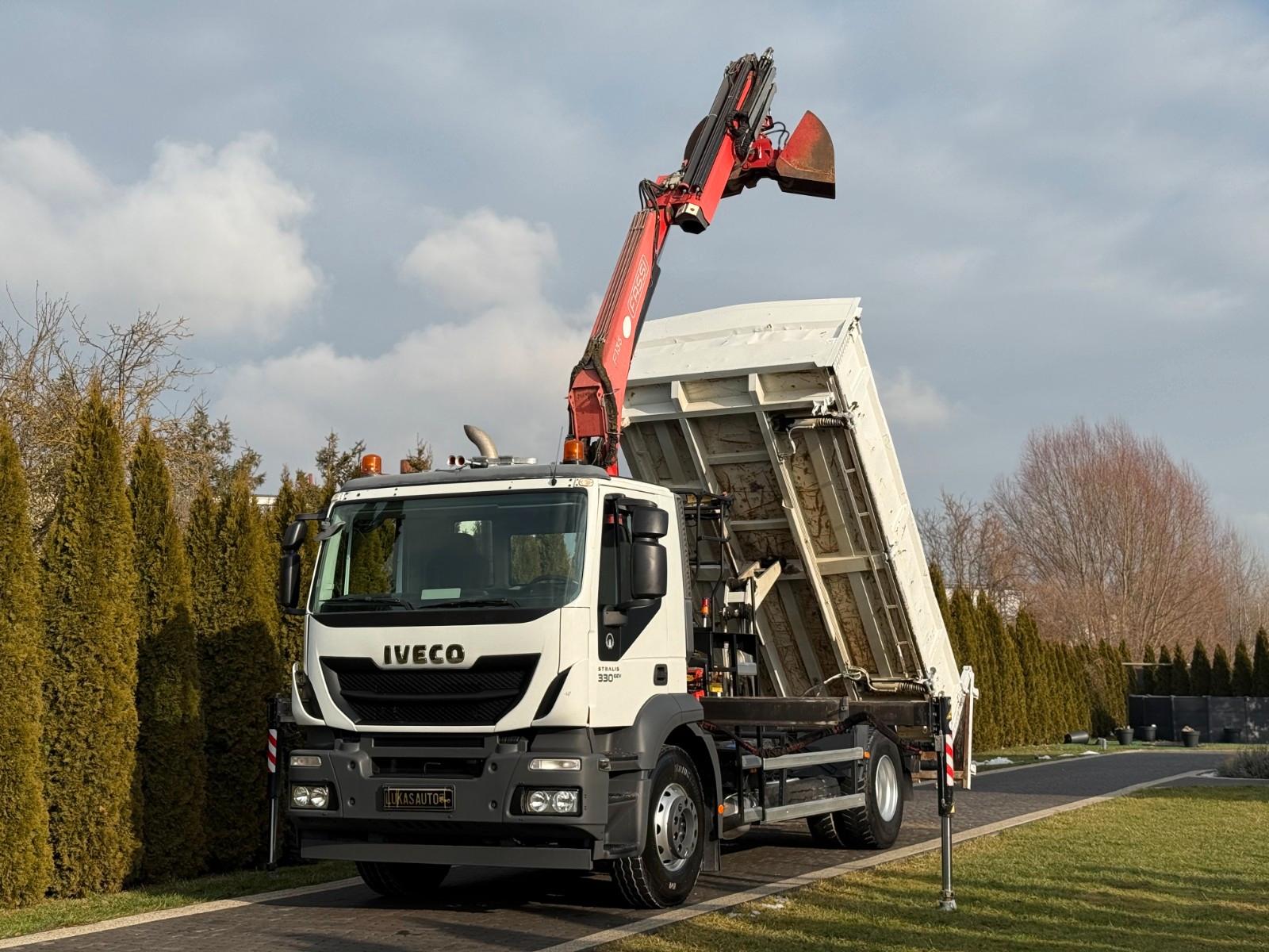 Iveco STRALIS 330 / 4x2/ TIPPER /FASSI F135