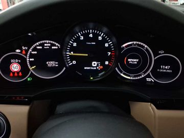 Porsche Cayenne - 11