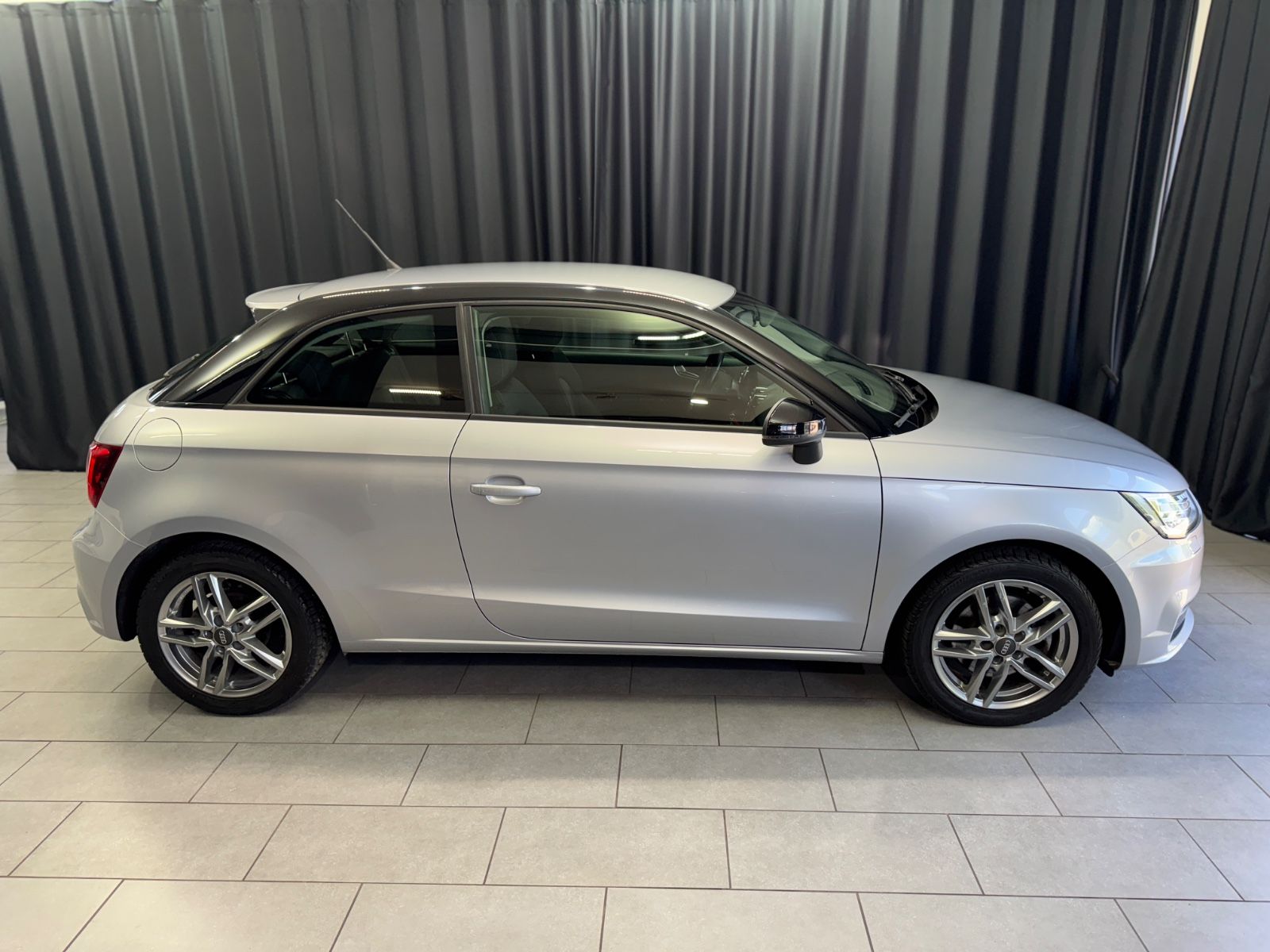 Fahrzeugabbildung Audi A1 1.4 TFSI Sport|BI-XENON|150 PS|SPORTSITZE|