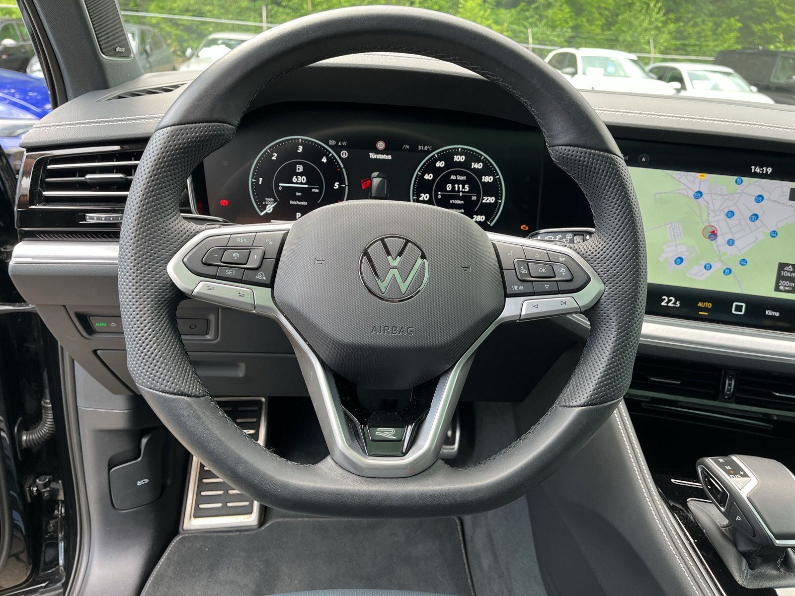Touareg 3.0 TDI 4 Motion R-Line PANO Dynaudio R