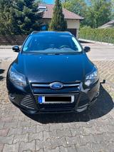 Ford Focus Turnier 1,6 TDCi, wenig Kilometer - Ford Focus aus 2012 mit Diesel-Antrieb: Kombi