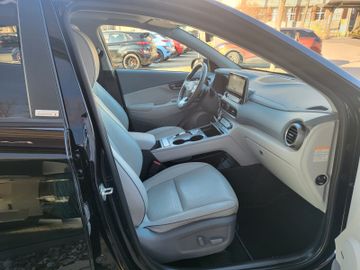 Fahrzeugabbildung Hyundai KONA Elektro 64kWh Premium NAVI LEDER SITZP SD
