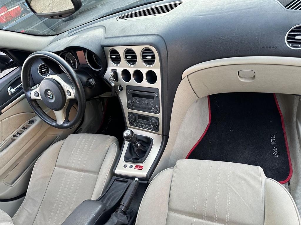 Alfa Romeo 159