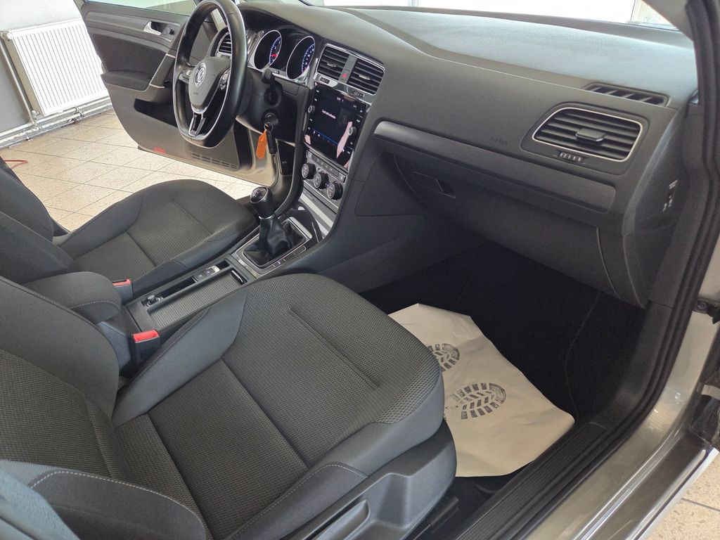 VW Golf VII Lim. Comfortline BlueMotion – Ansicht 14