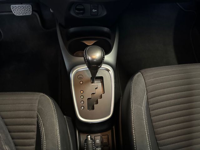 Toyota Yaris Club Hybrid *PANO*