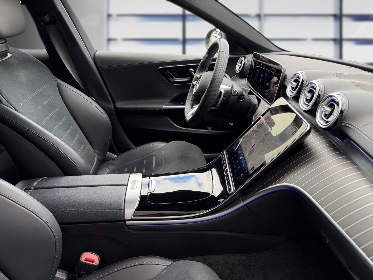 Fahrzeugabbildung Mercedes-Benz C 300 de T AMG PREM+AHK+DIG.LIGHT+DISTR+360+KEY