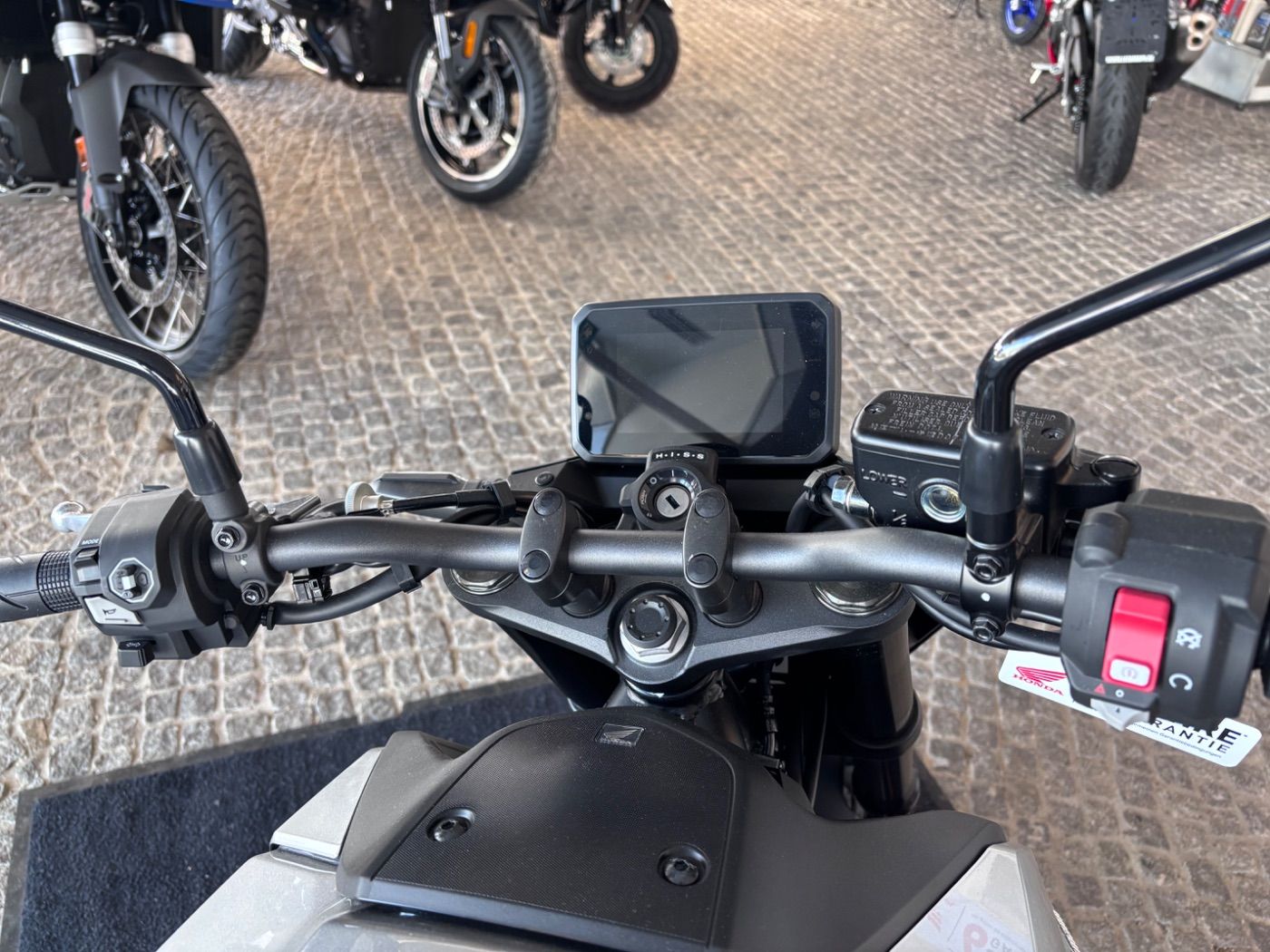 Fahrzeugabbildung Honda CB 750 Hornet 2025