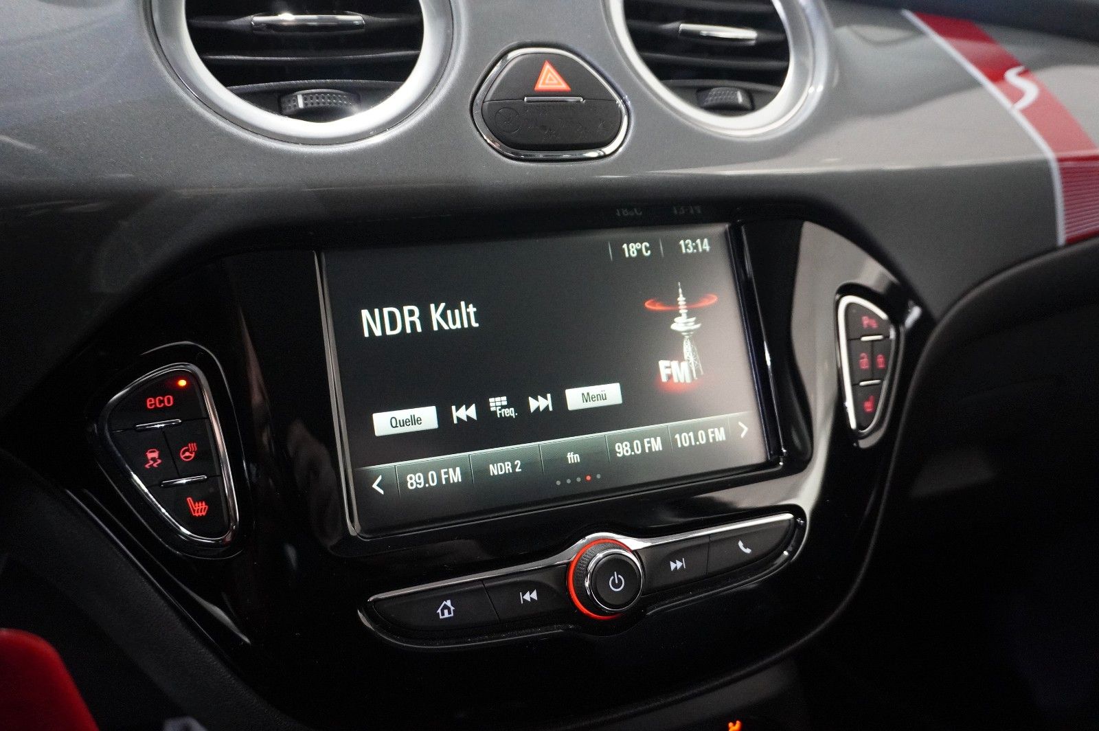 Fahrzeugabbildung Opel Adam S 1.4T SPORT NAVI/LED/SHZ/TEMP./OPC/PDC/USB