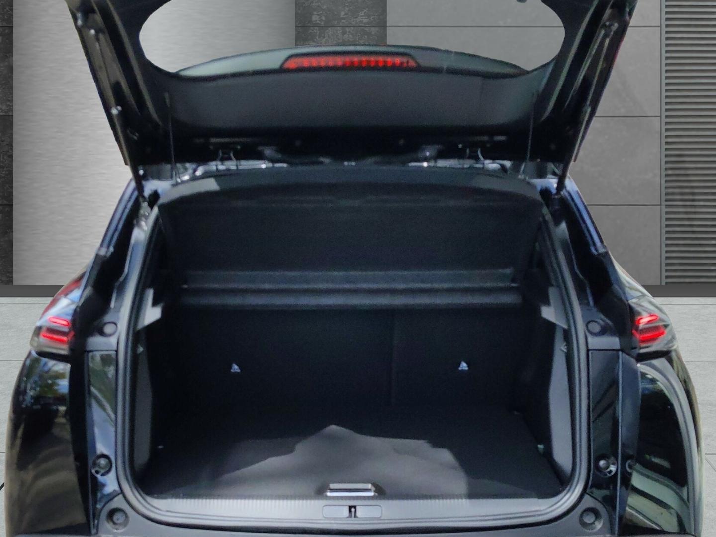Peugeot 2008 Allure Hybrid 81kW AT AHk-abnehmbar Navi Gr