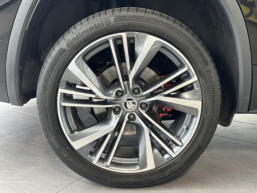 Skoda Kodiaq 2024 г. Чёрный, пробег 38450 км