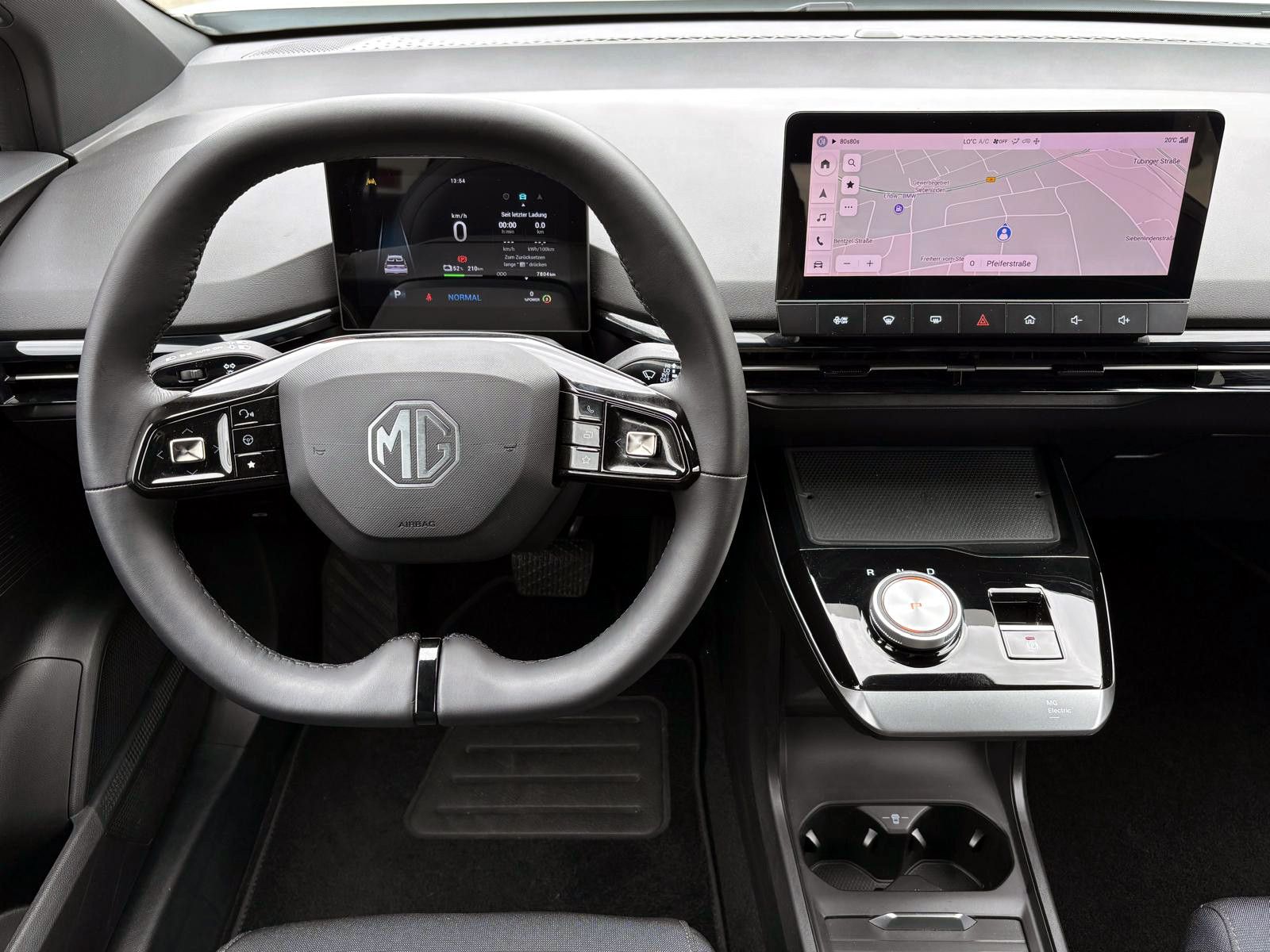 Fahrzeugabbildung MG MG4 Luxury 5D 150kW LED 360° ACC CarPlay BT NAV