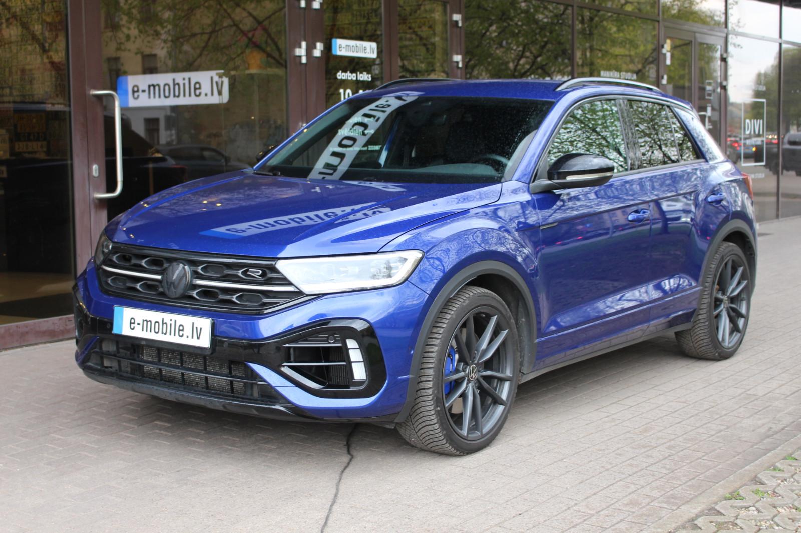 Volkswagen T-Roc R 4Motion Akrapovic Beats 1. Hand WIE NEU