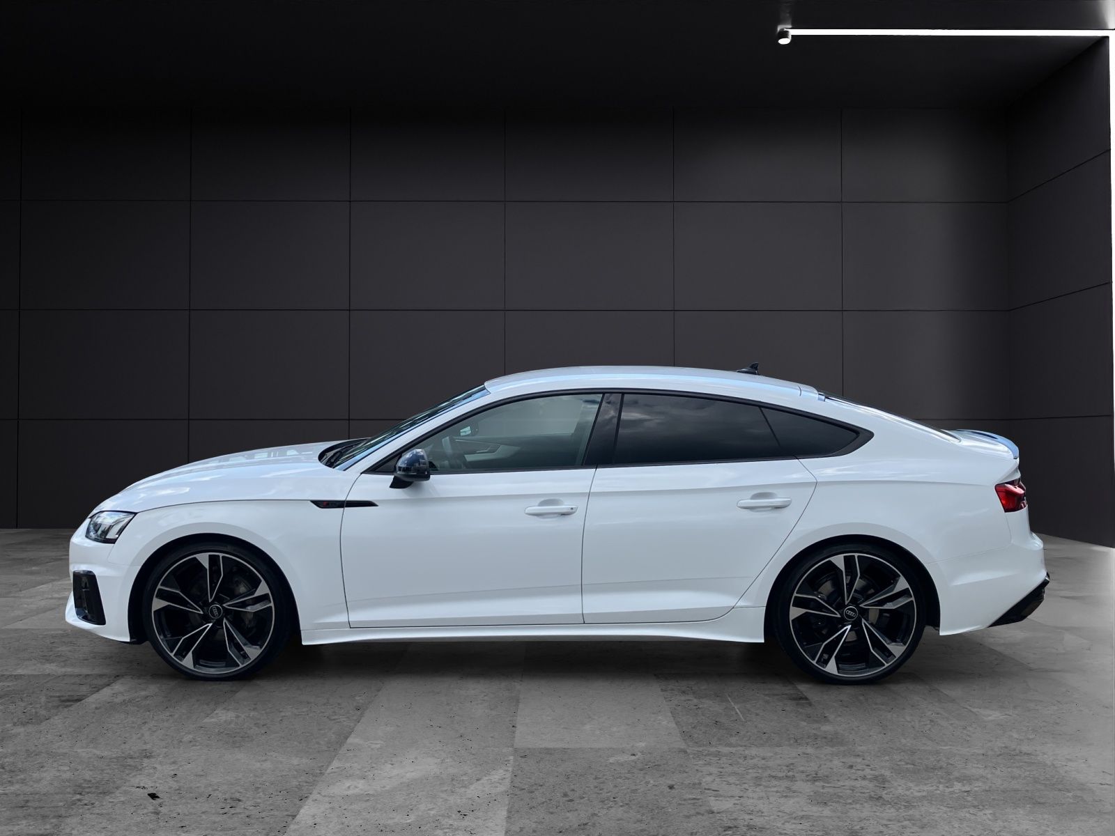 Fahrzeugabbildung Audi A5 Sportback 40 TFSI quattro S line AHZV MATRIX