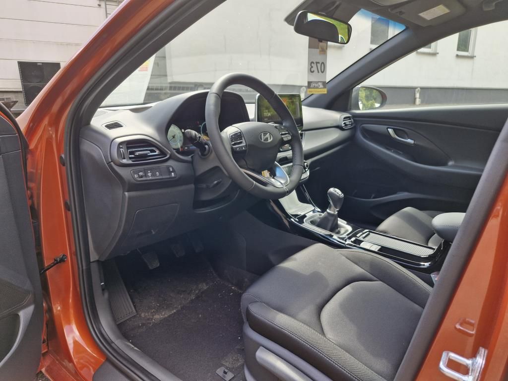 Autohaus Zimpel & Franke - Hyundai i30 Advantage 1.0 T-GDI Navi+Kamera+SHZ+LED - Bild 9 Autohaus Zimpel & Franke - Hyundai i30 Advantage 1.0 T-GDI Navi+Kamera+SHZ+LED - Bild 9
