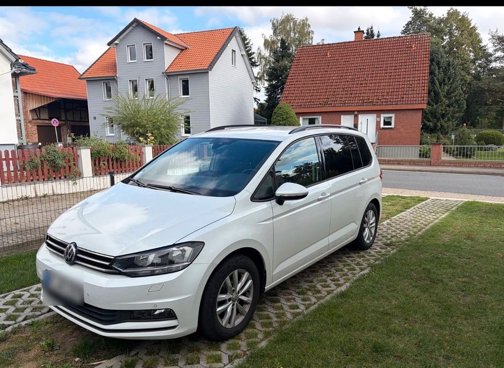 Image of Volkswagen Touran