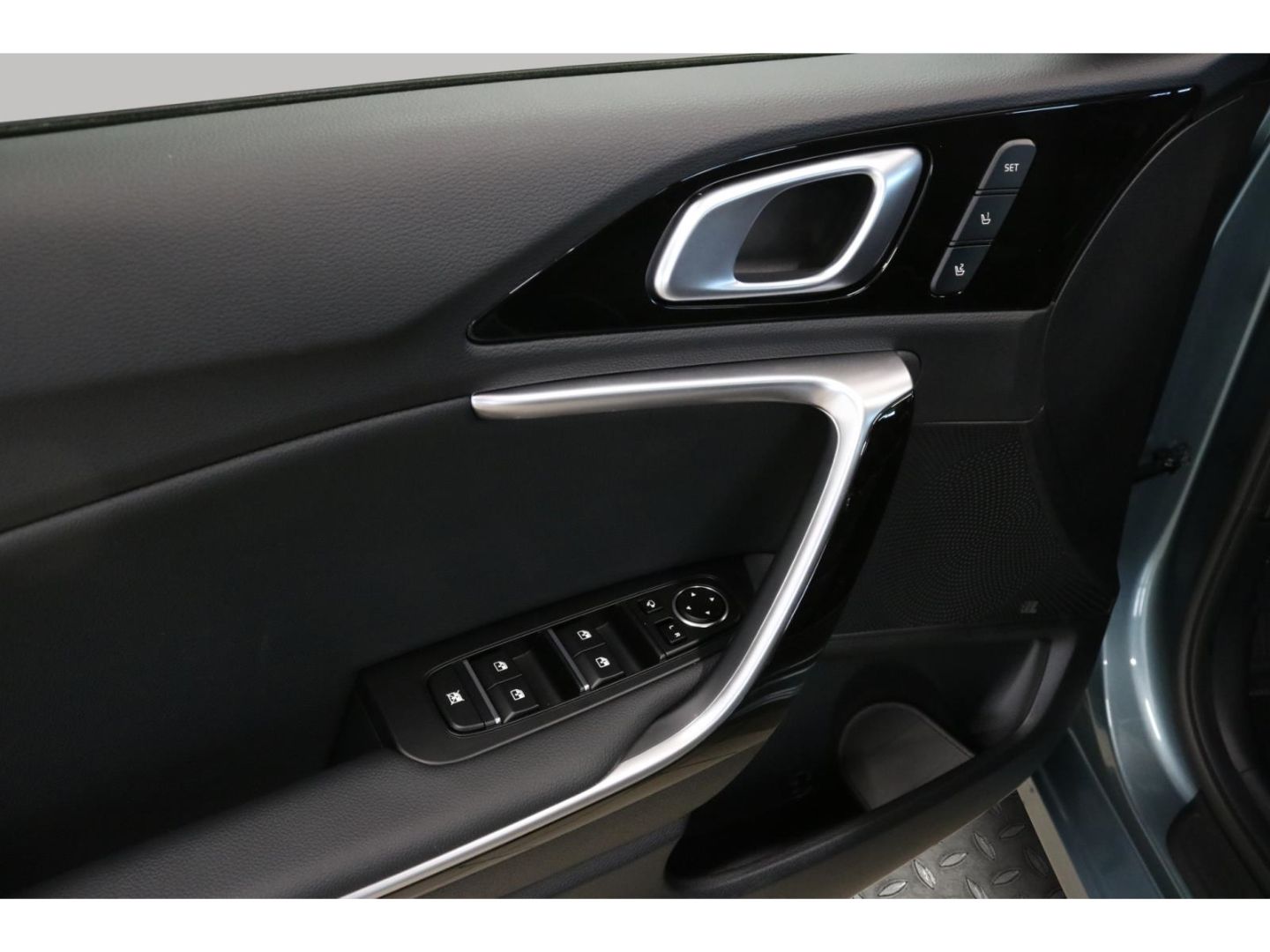 Fahrzeugabbildung Kia Ceed_sw Spirit Panoramadach Memory-Sitze Navi