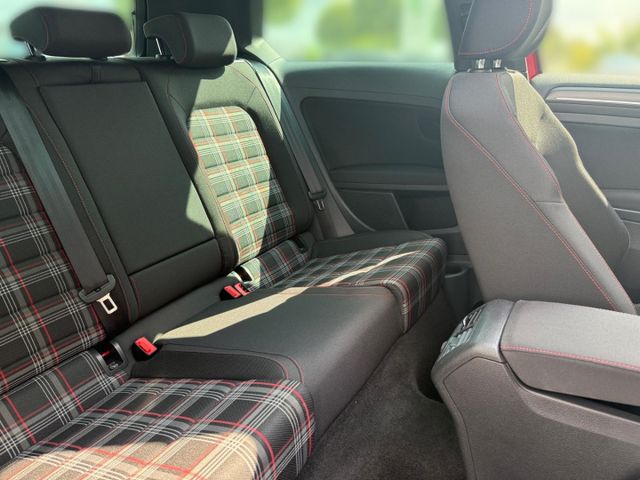 Golf GTI VII 2.0 TSI DSG Navi,Klima,Schiebedach,