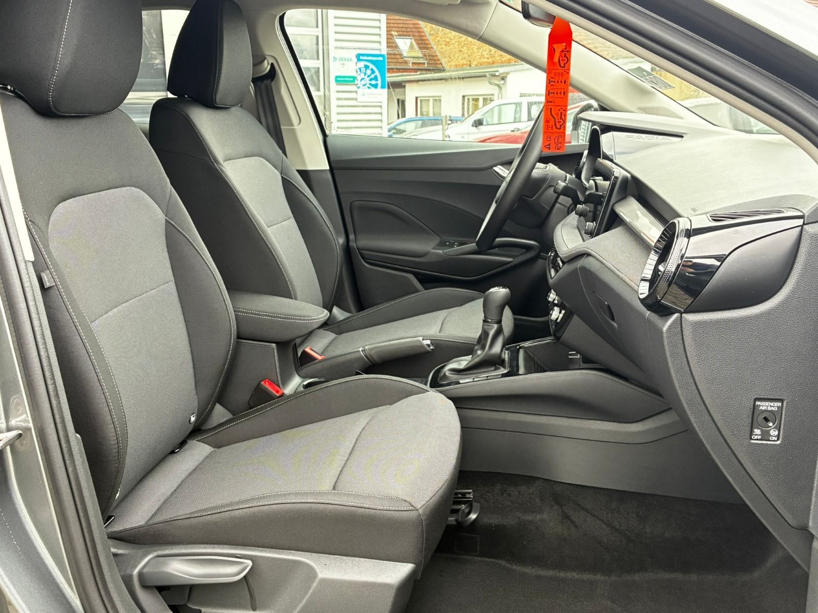 Fahrzeugabbildung SKODA Fabia 1.0 TSI Selection OPF