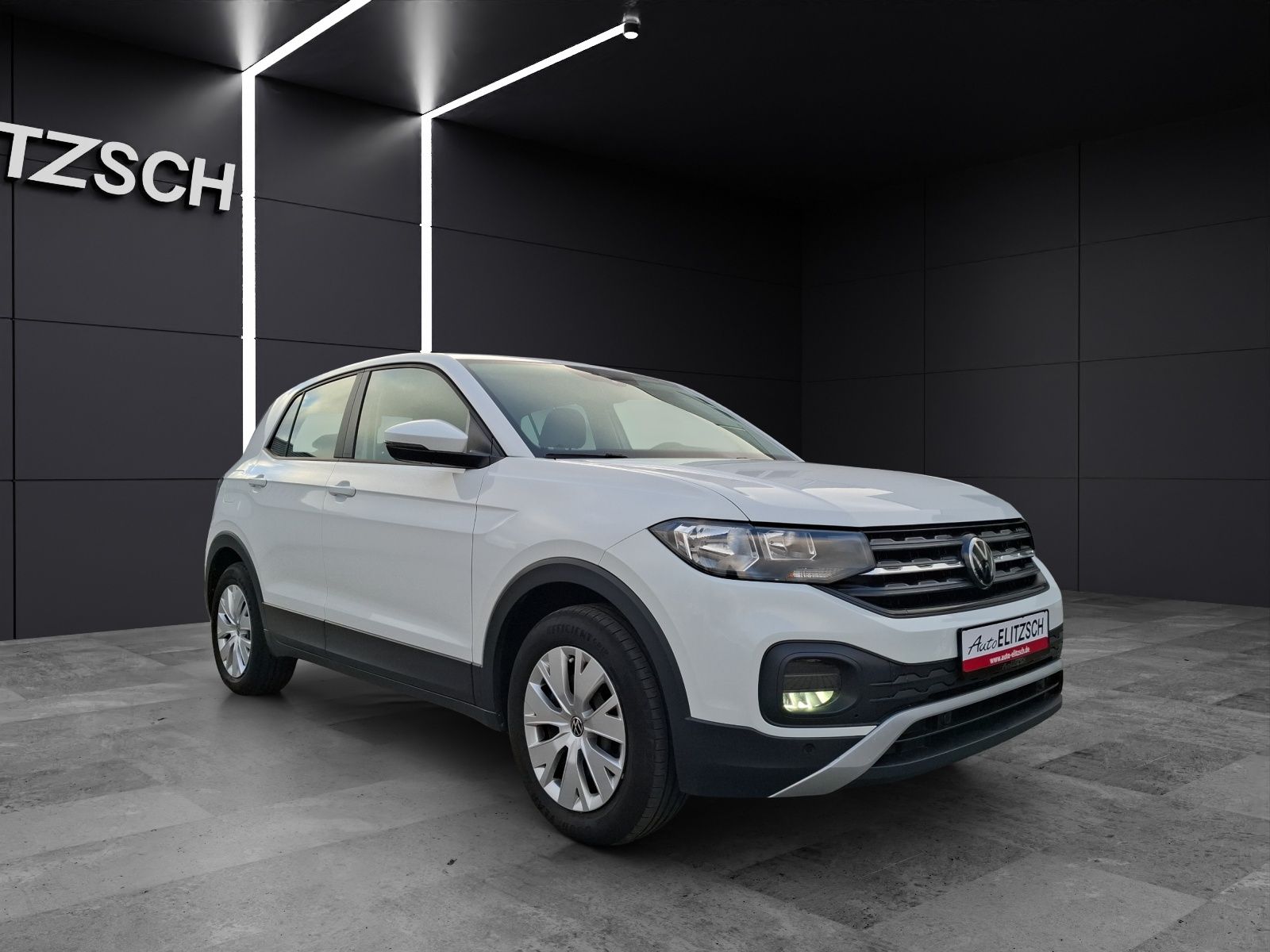 Fahrzeugabbildung Volkswagen T-Cross TSI Basis Navi AID PDC SH