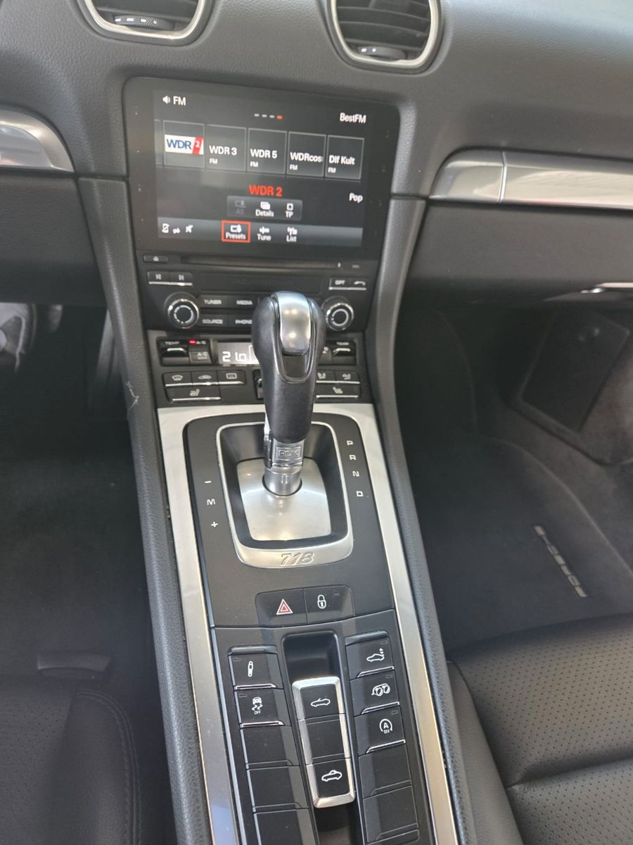 Fahrzeugabbildung Porsche Boxster/718/Lava-Orange/Sport Chrono/20 ZOll