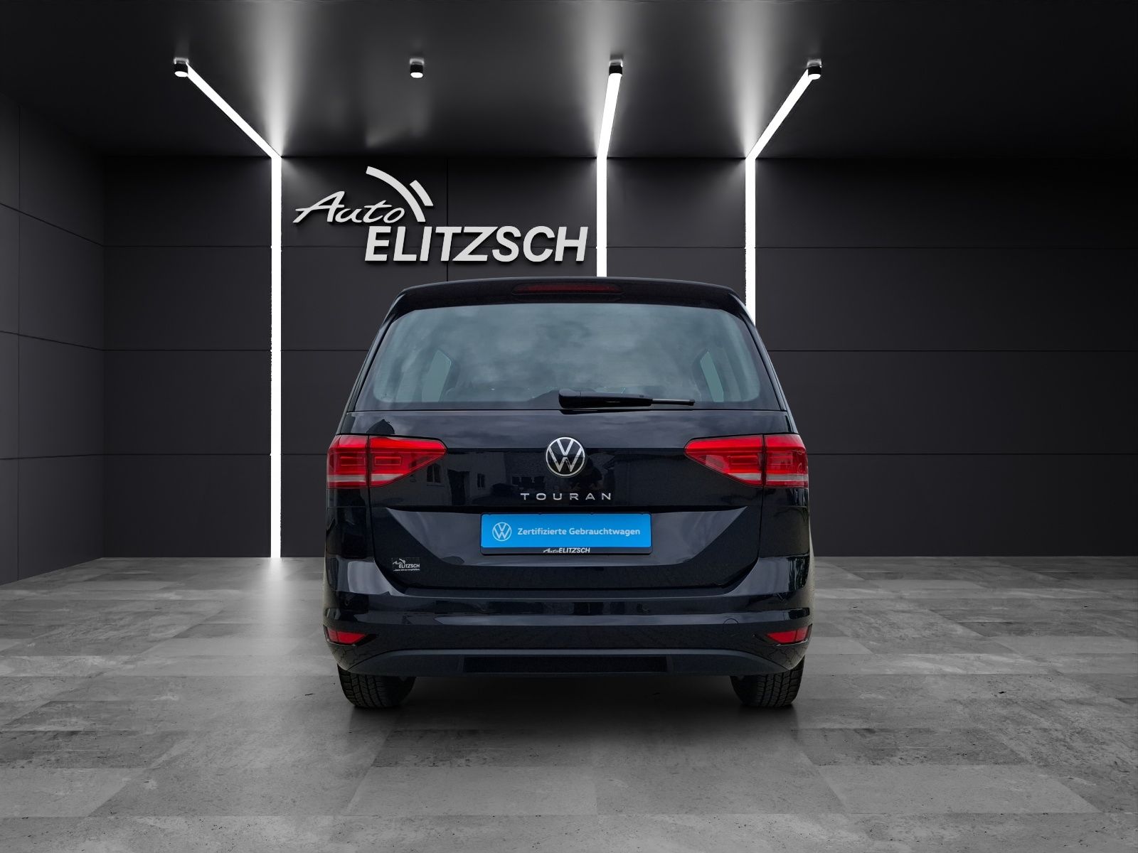 Fahrzeugabbildung Volkswagen Touran TSI Comfortline 7-Si Navi AID ACC PDC SH
