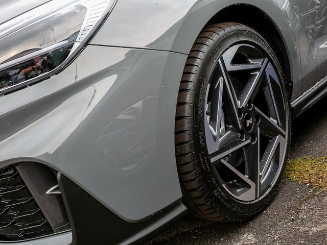 Hyundai i30 1.5 Spurhalteassi. Tempomat Totwinkelassi.