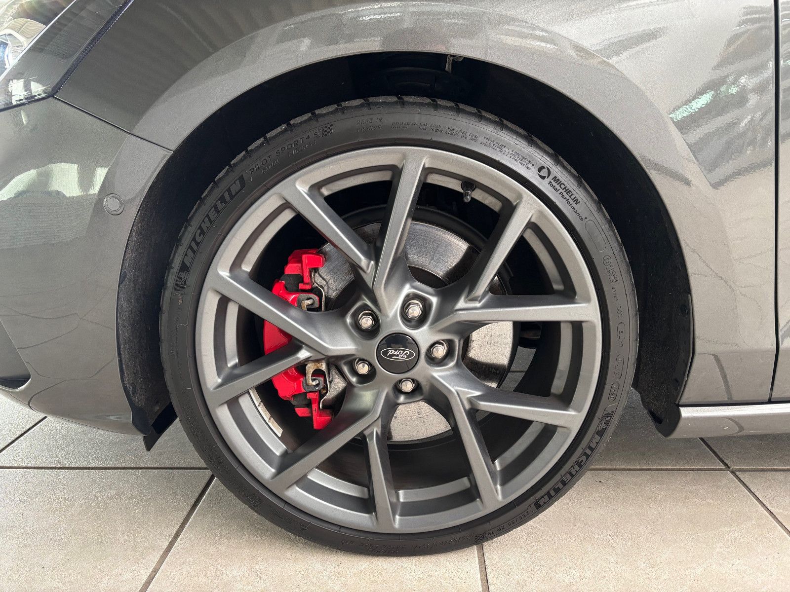 Fahrzeugabbildung Ford Focus  ST-Line +LED+Sport*
