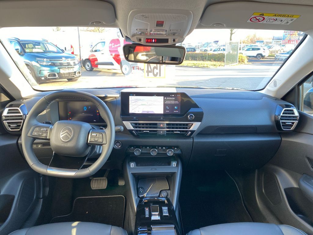 Fahrzeugabbildung Citroën C4 Hybrid 145 Automatik MAX *Winter+Techno-Pak*
