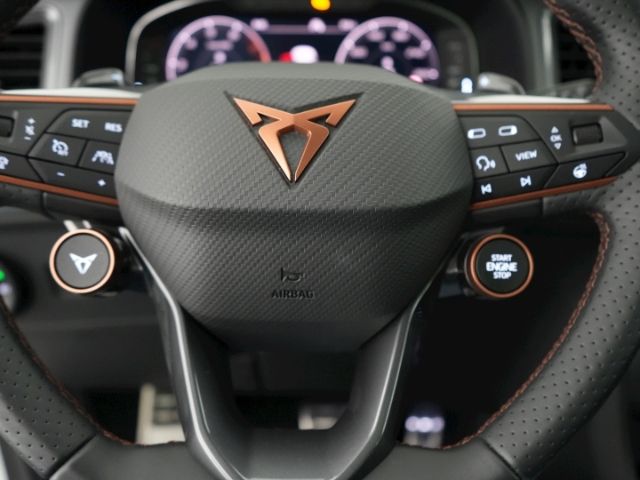 Ateca 4DRIVE TSI DSG+AHK+VOLL LED+NAVI+360 GRAD 