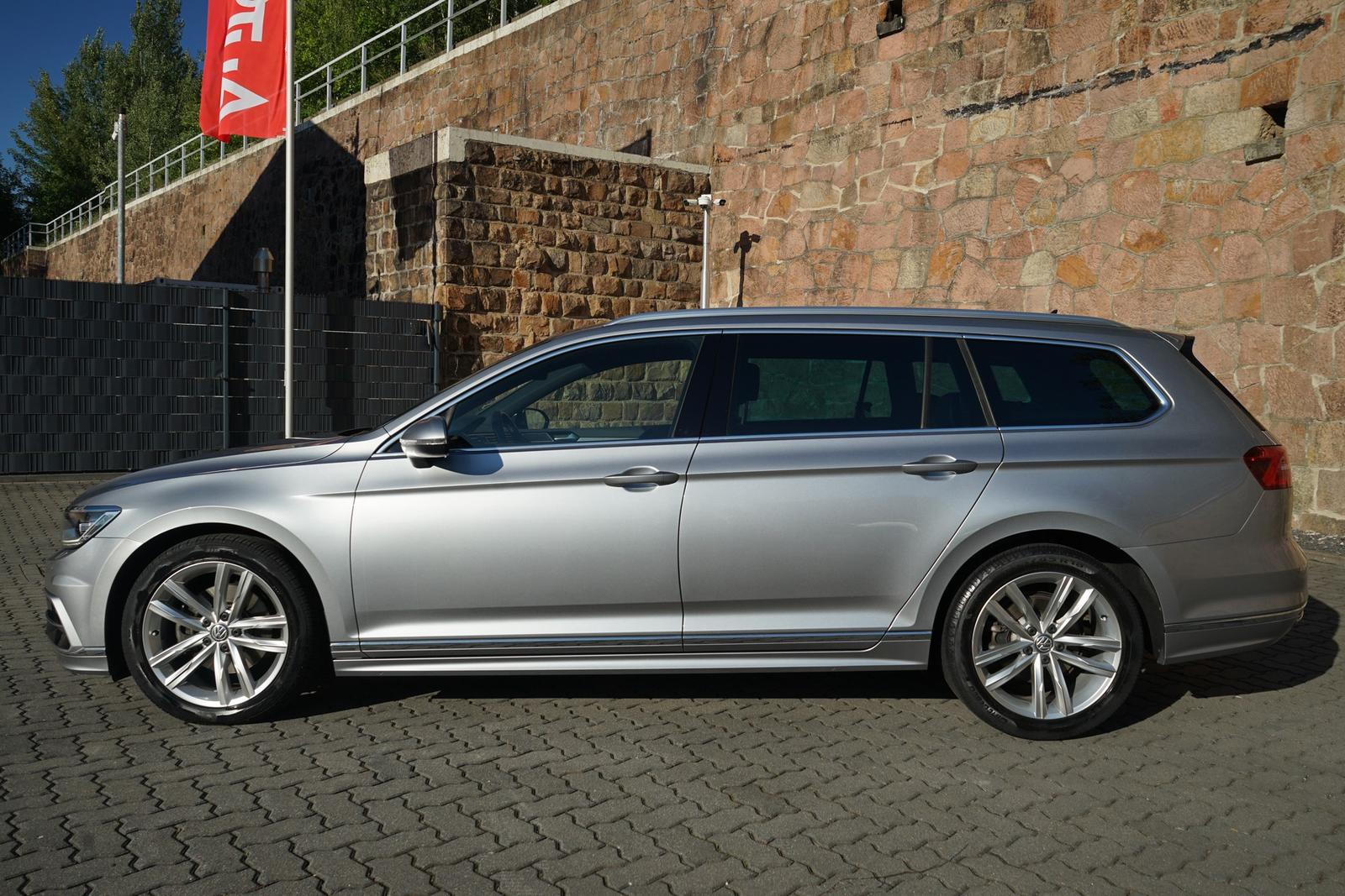 Volkswagen Passat Variant 1.8 TSI DSG R-Line LED Navi ACC