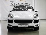 Porsche Cayenne S *CHRONO*PANORAMA*AHK*LUFT*21°* - Porsche Cayenne mit Diesel-Antrieb: Geländewagen