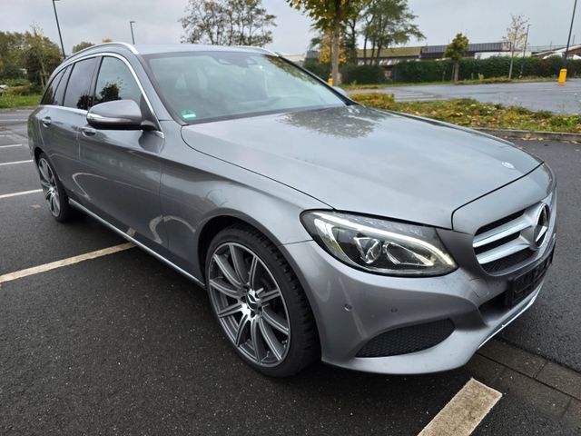 Mercedes-Benz C 220 C -Klasse T-Modell C 220 T BlueTec Head-up