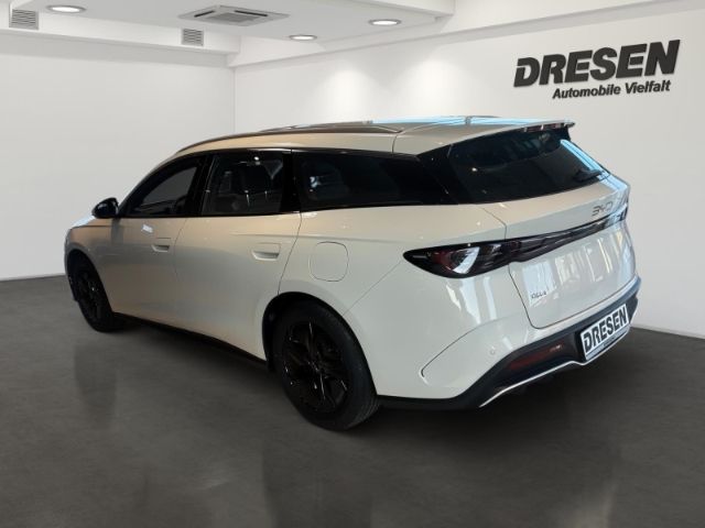 BYD SEAL 6
