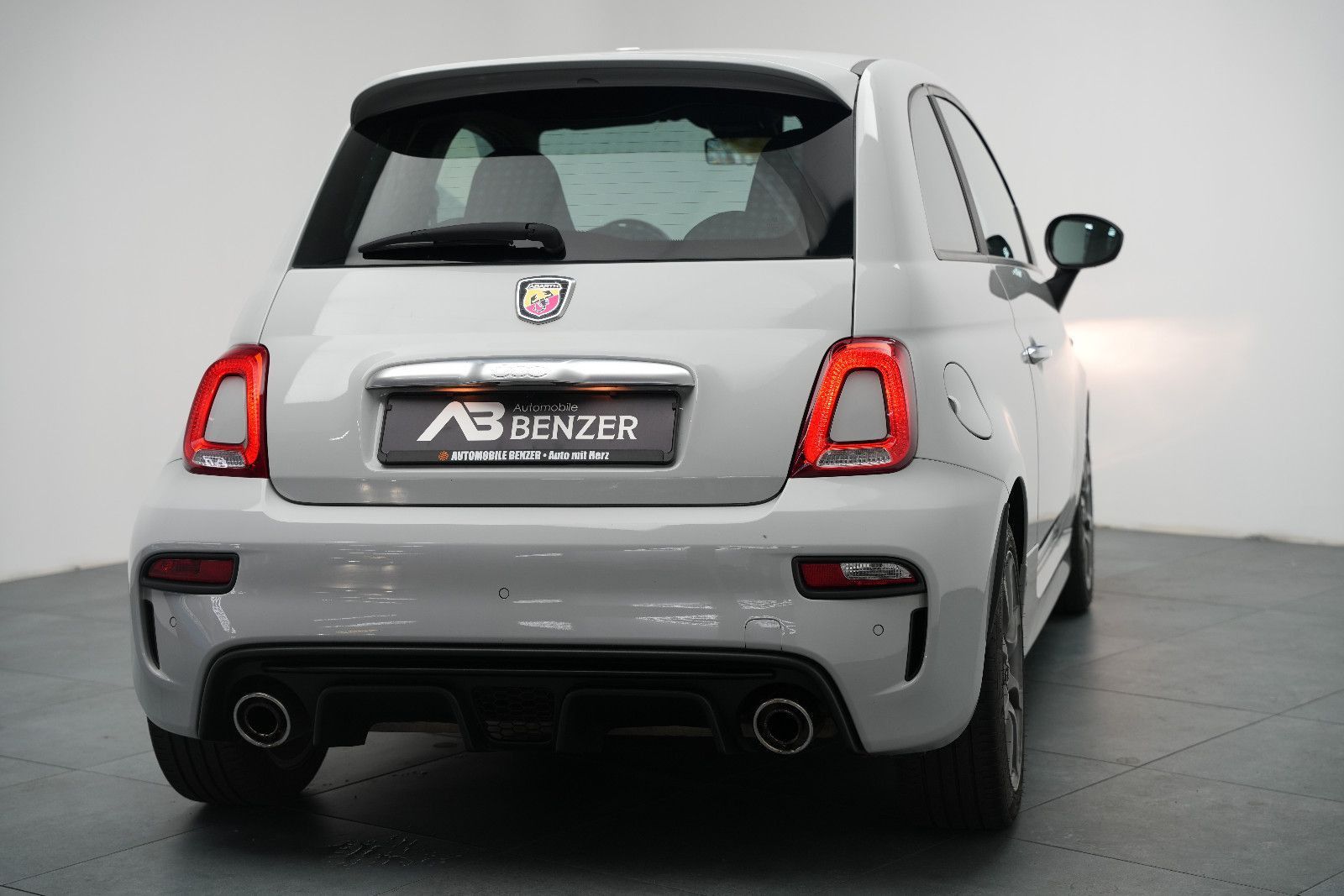 Fahrzeugabbildung Abarth 595 *BeatsAudio*SportsitzeAbarth*PDC*