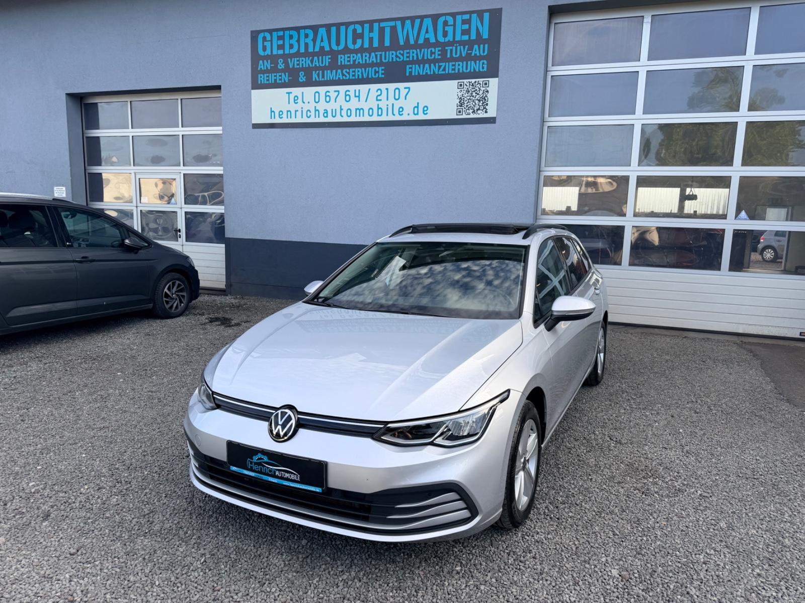 Volkswagen Golf VIII Variant Life Virtual Navi Pano ACC SHZ
