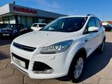 Ford Kuga 2.0 TDCI Aut. 4x4 Titanium KAMERA NAVI PANO - Ford Kuga: Allradantrieb, 2.0