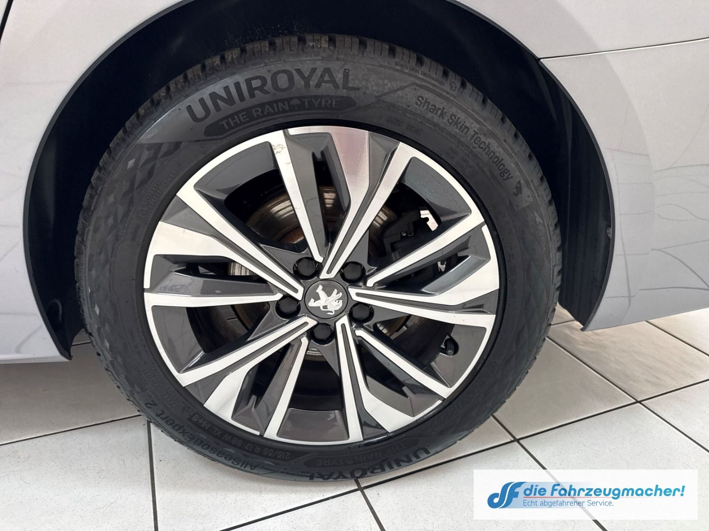 Fahrzeugabbildung Peugeot 508 SW Allure Pack 1.5 BlueHDi 130 EU6d Navi ACC