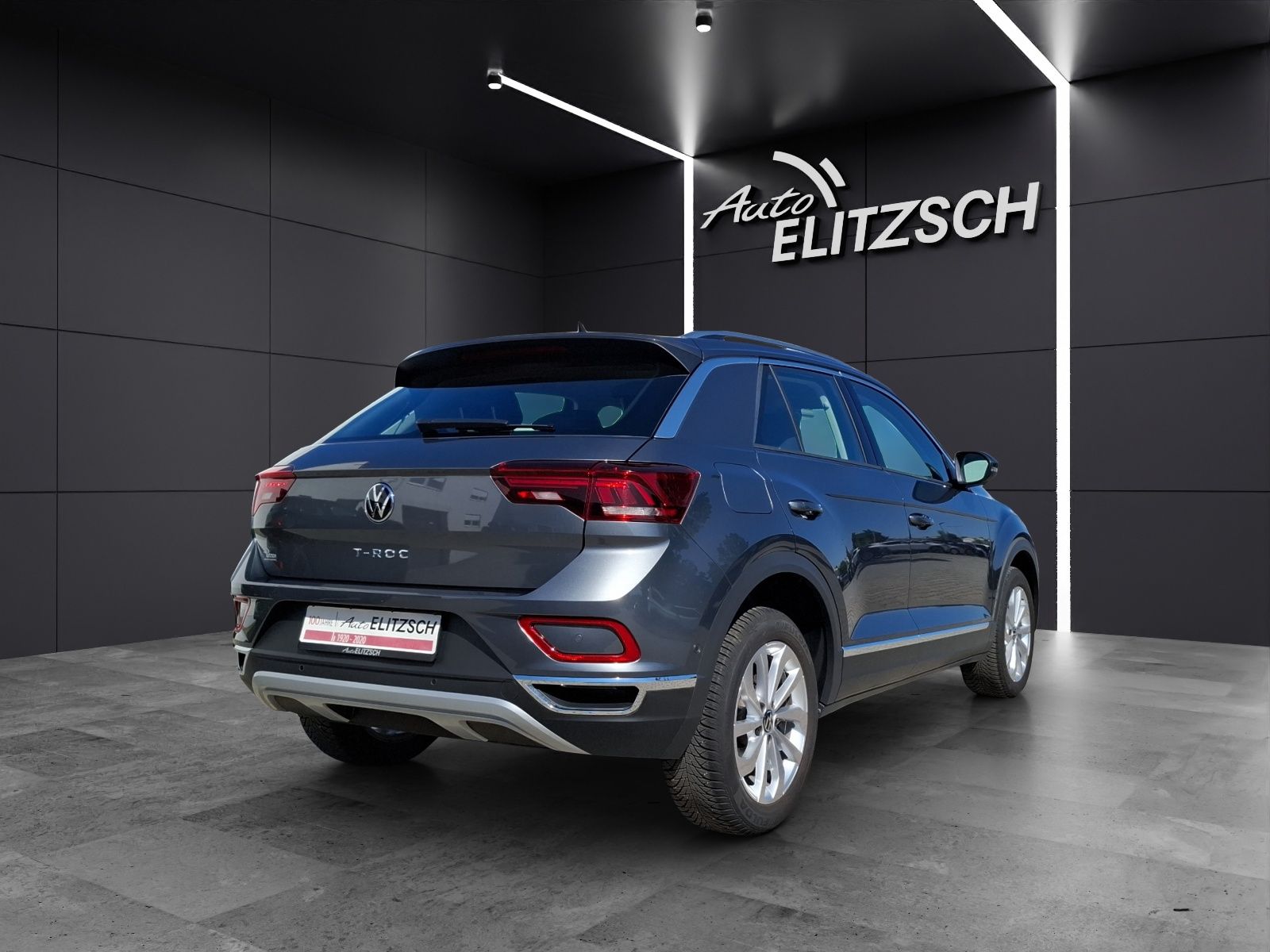 Fahrzeugabbildung Volkswagen T-Roc TSI Style DSG LED Kamera ACC AID SH LM